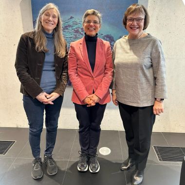 Gouverneur ontmoet Carol Brazle en Tharien Van EckAWC Antwerp
