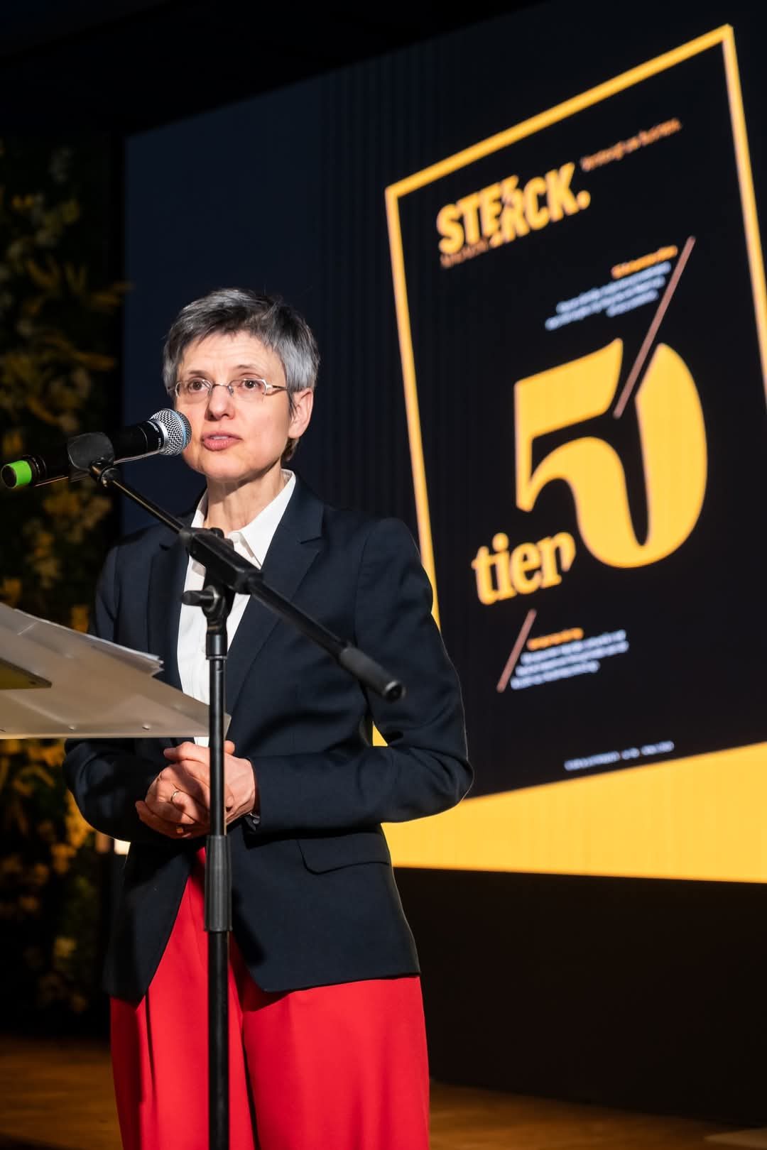 speech gouverneur - gala-event 10 jaar STERCK magazine.jpg speech gouverneur - gala-event 10 jaar STERCK magazine