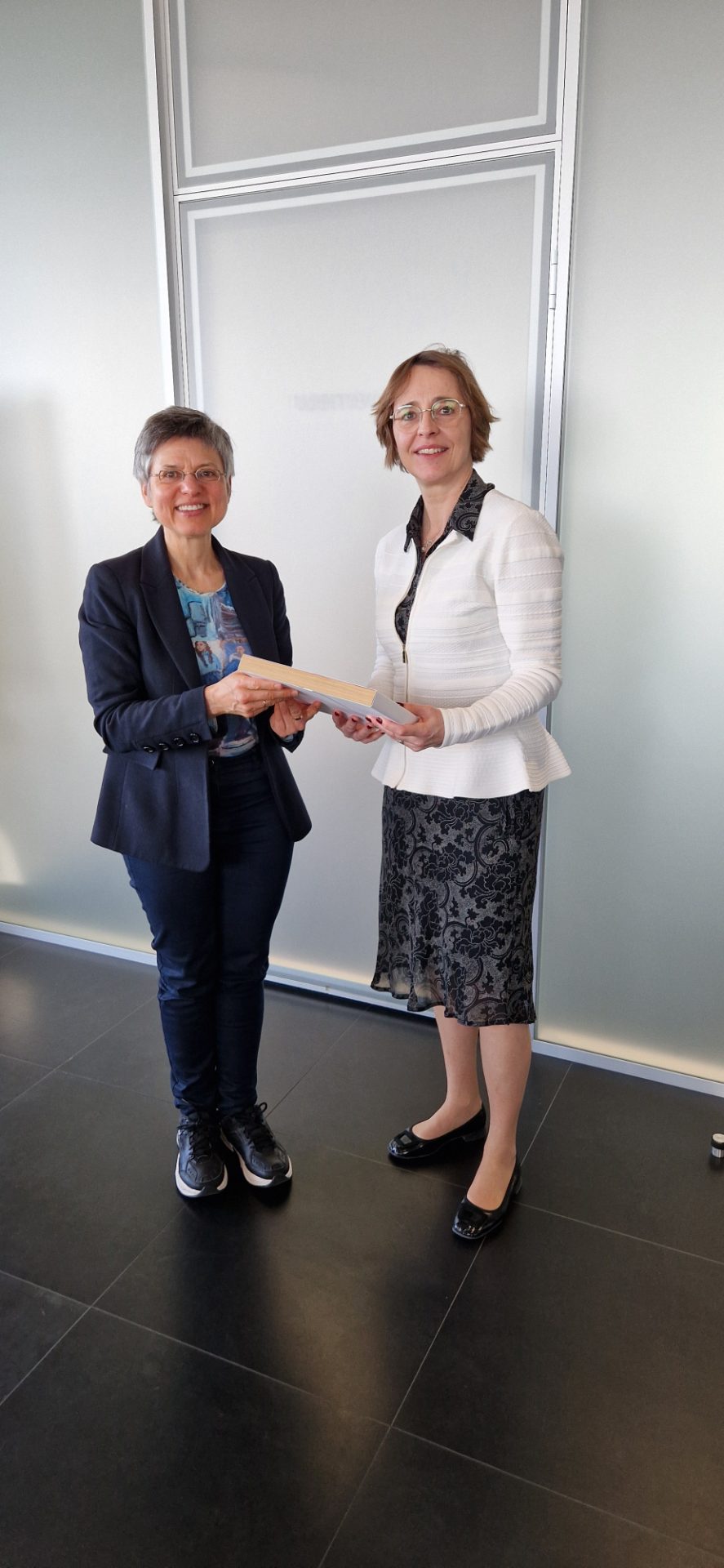 Bezoek H.E. Brechje Schwachöfer - Ambassadeur van het Koninkrijk der Nederlanden