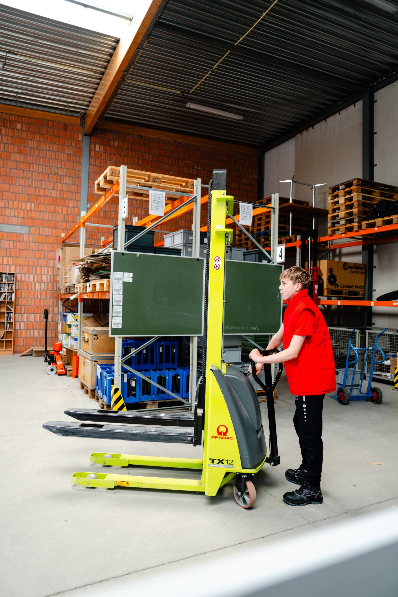 Robbe in het oefenrestaurant van het opleidingscentrum
