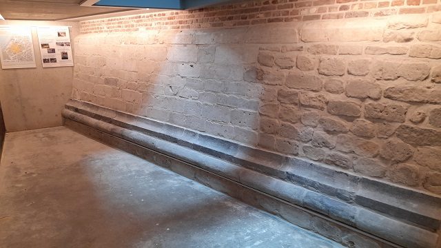 Restanten van de 16de-eeuwse citadelmuur in Antwerpen (project van laureaat Konhef)