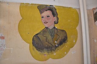 Meerhout basisschool De Duizendpoot muurschilderingen Gloria WOII