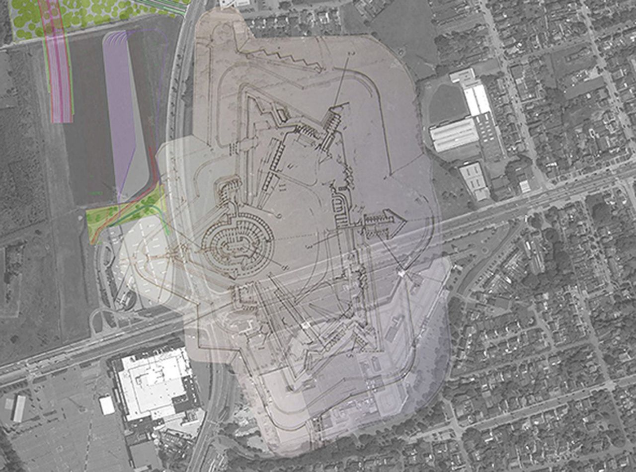 Je ziet een luchtfoto met de contouren van Fort I en de fortvlakte in Wijnegem.