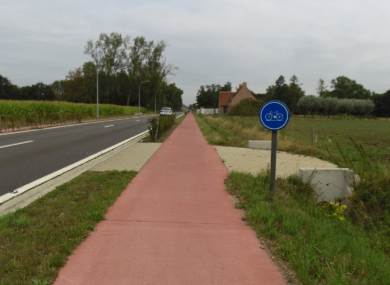 De Bouwelse Steenweg in Herenthout 