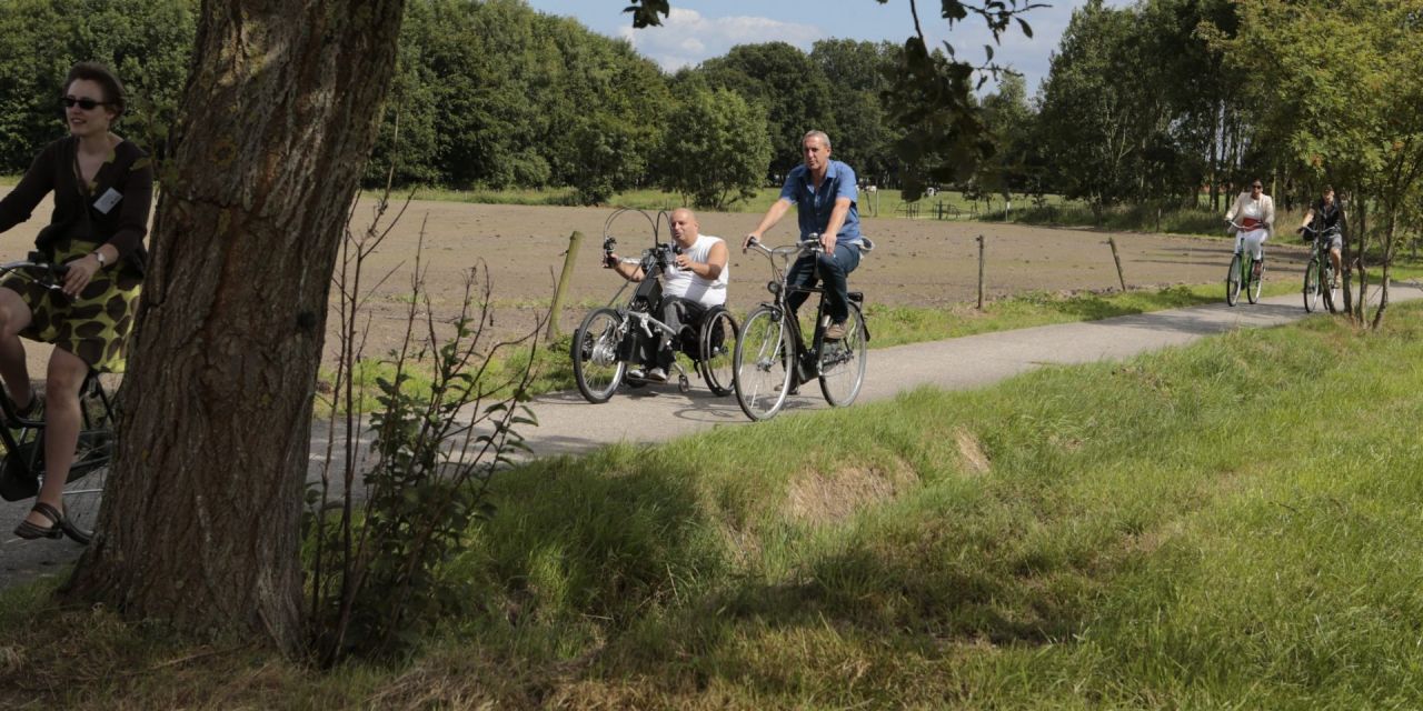 fietsersopfietspadtussendebossen