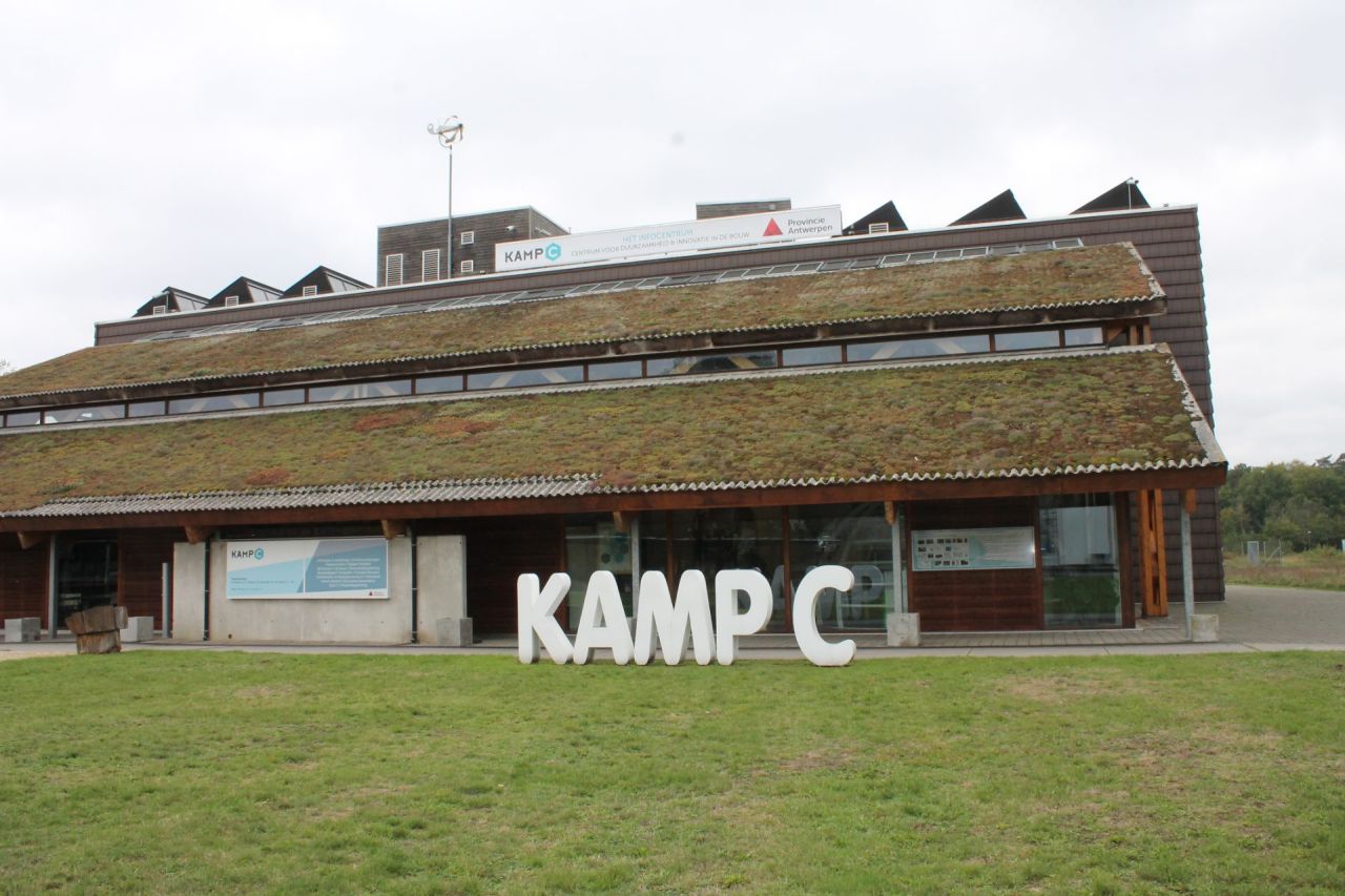 Foto van het gebouw van Kamp C in Westerlo