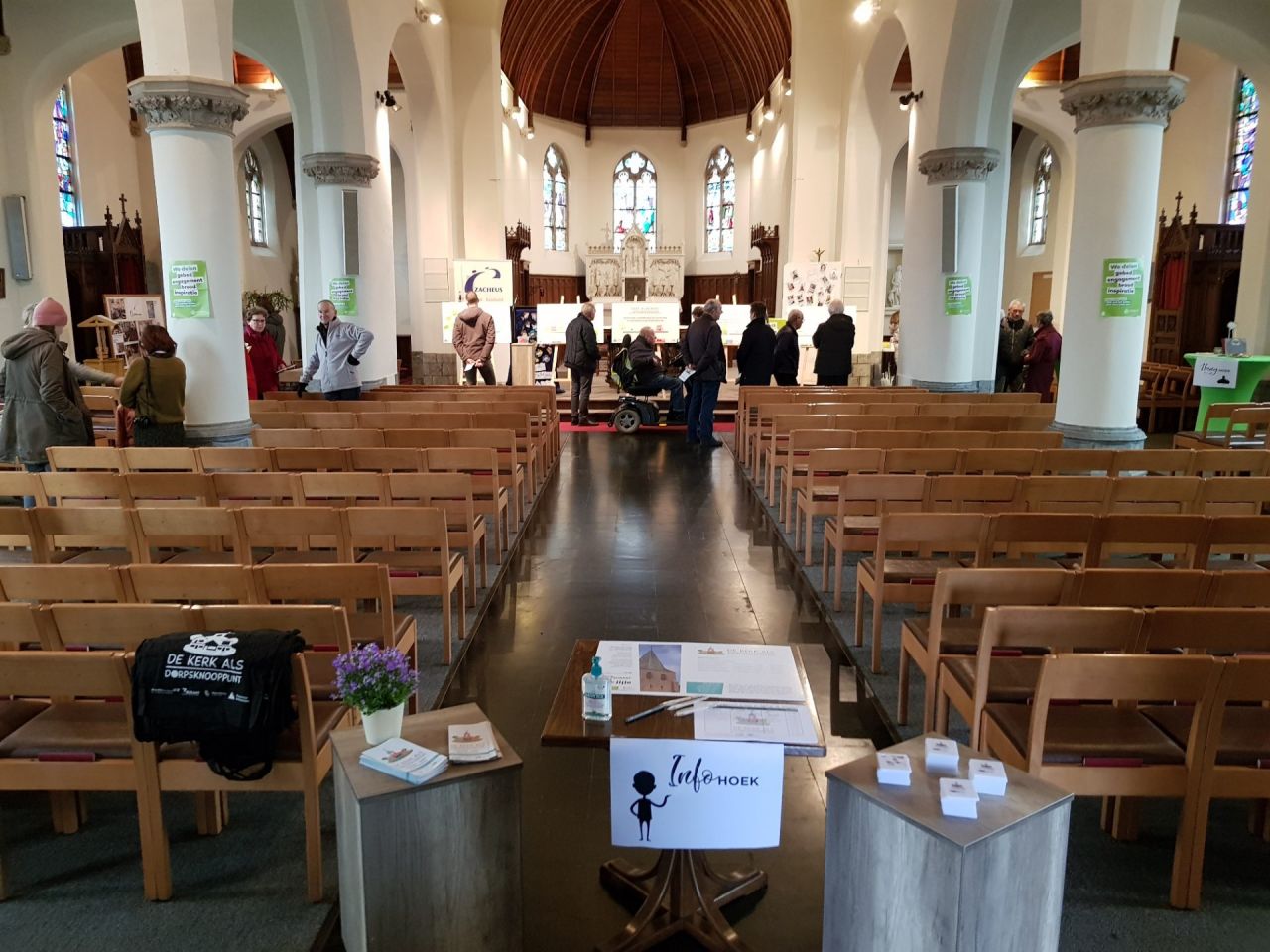 participatie in de kerk van Poederlee