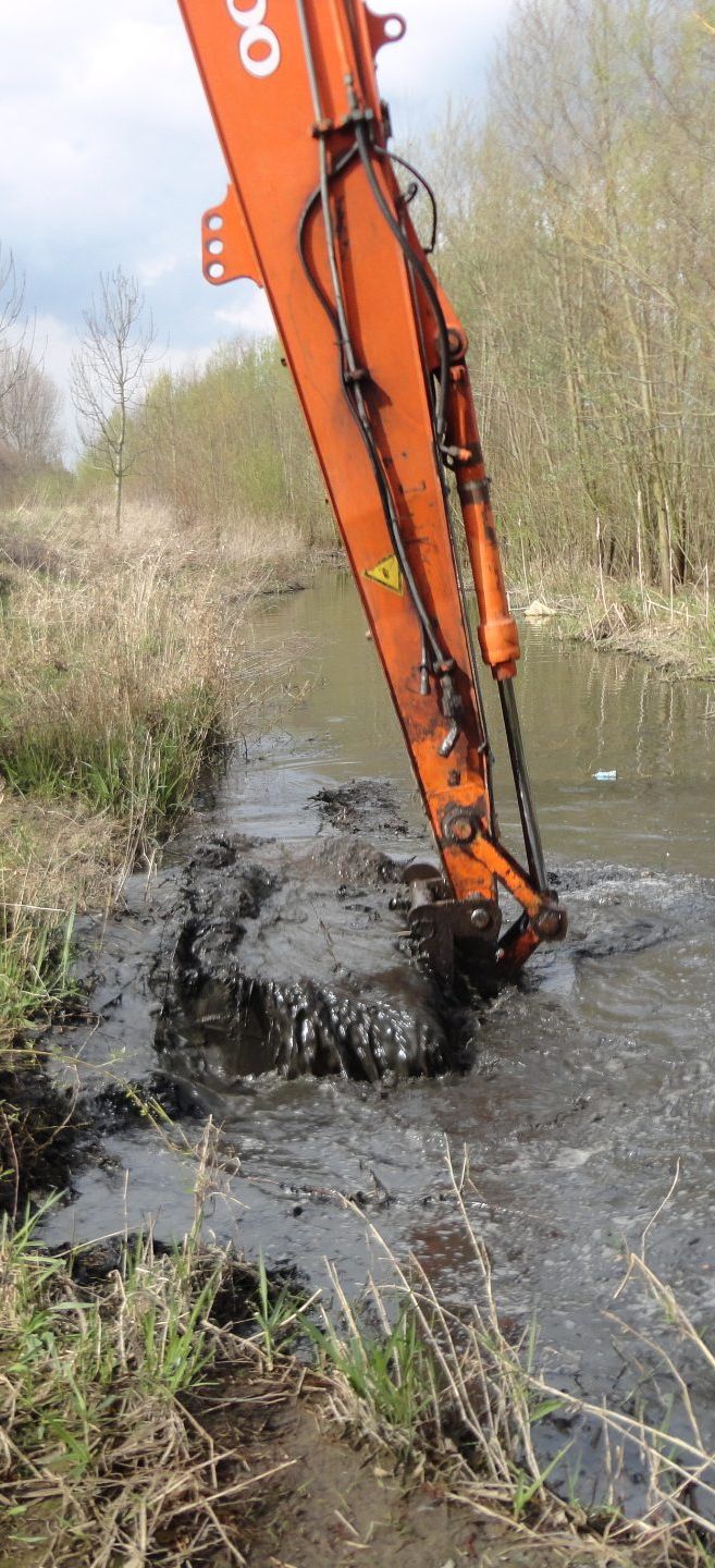 Slibruiming aan de zandvang Jutse Plassen