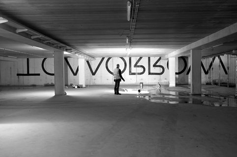 (ON)begane grond - Joris Ghekiere bij zijn werk in de ondergrondse parkeergarage