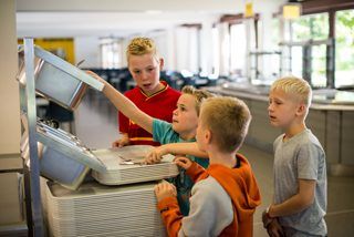 kinderen in het restaurant