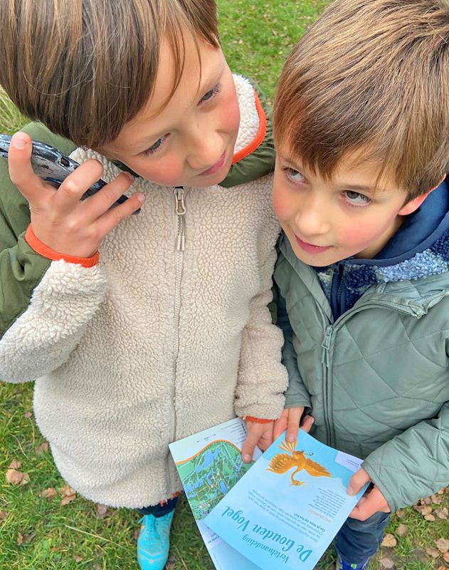 Luisteren naar De Gouden Vogel